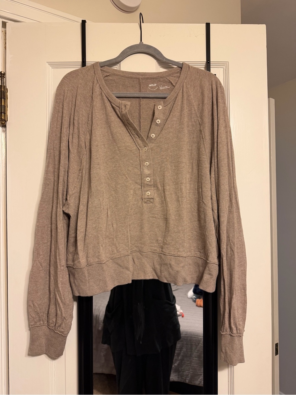Aerie Happy Snit Henley T-Shirt in Heathered Taupe